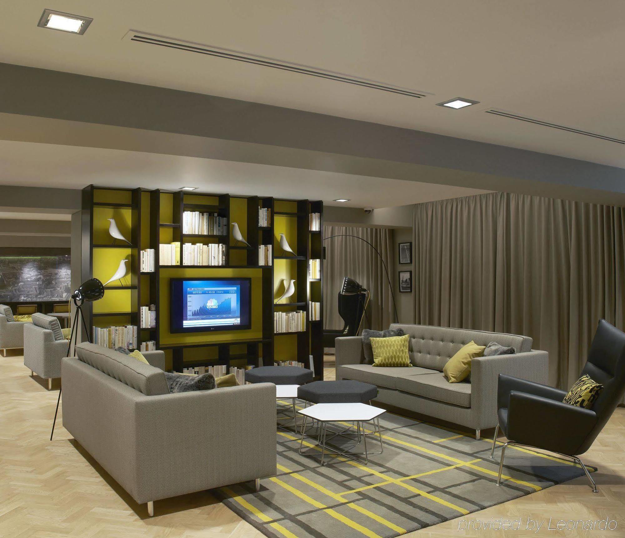 Citadines Trafalgar Square London Exterior photo