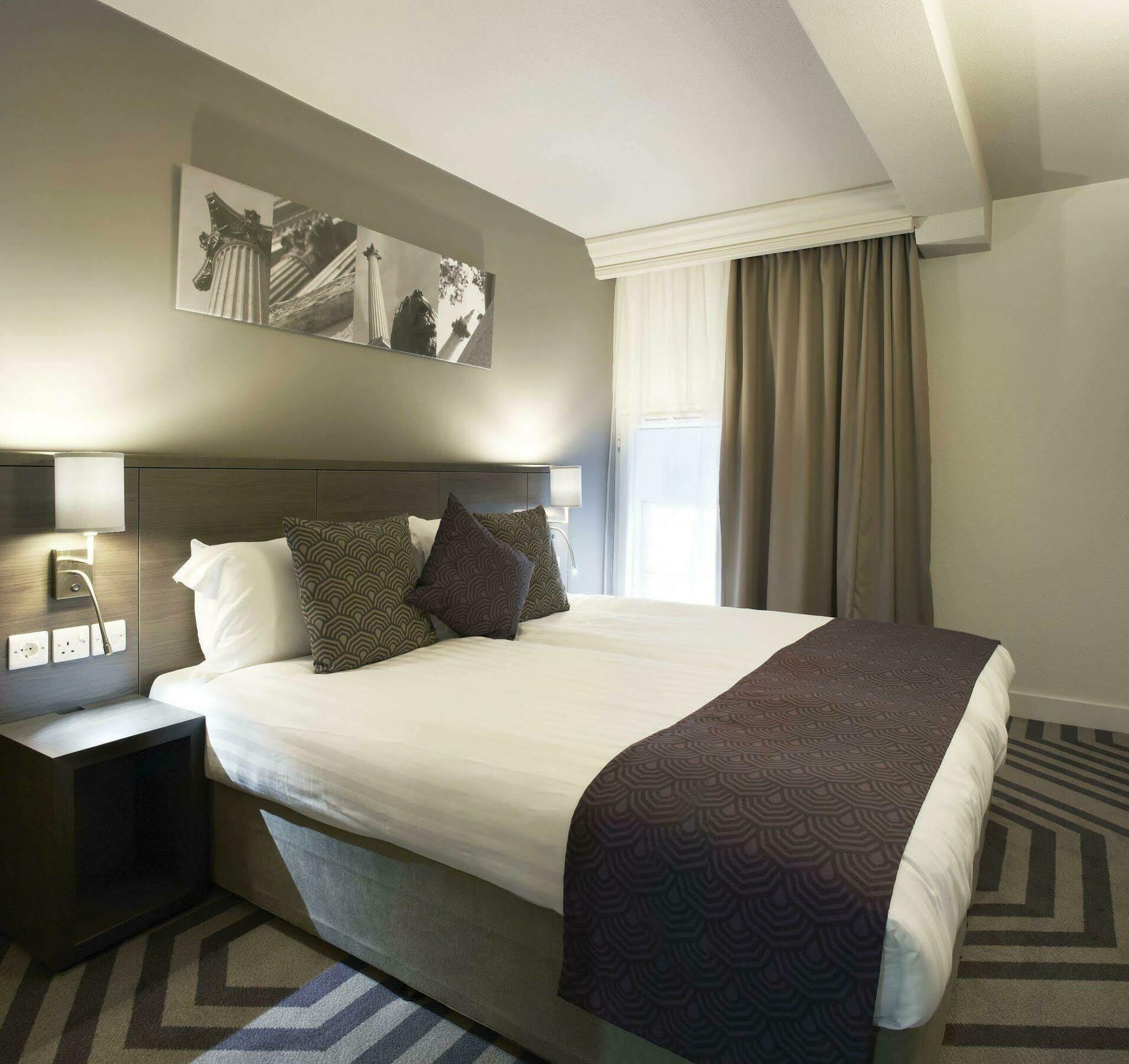 Citadines Trafalgar Square London Exterior photo