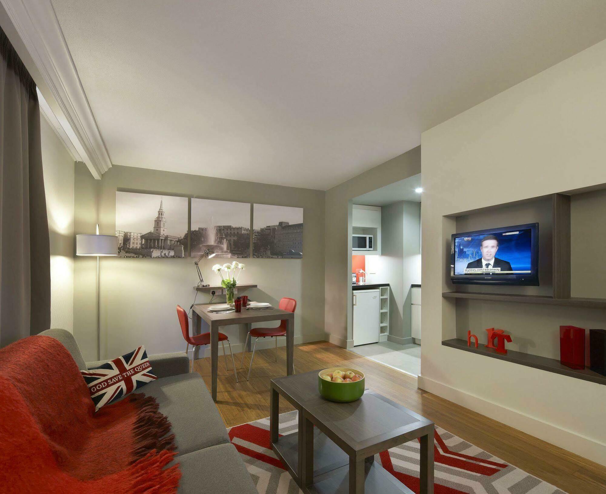 Citadines Trafalgar Square London Exterior photo