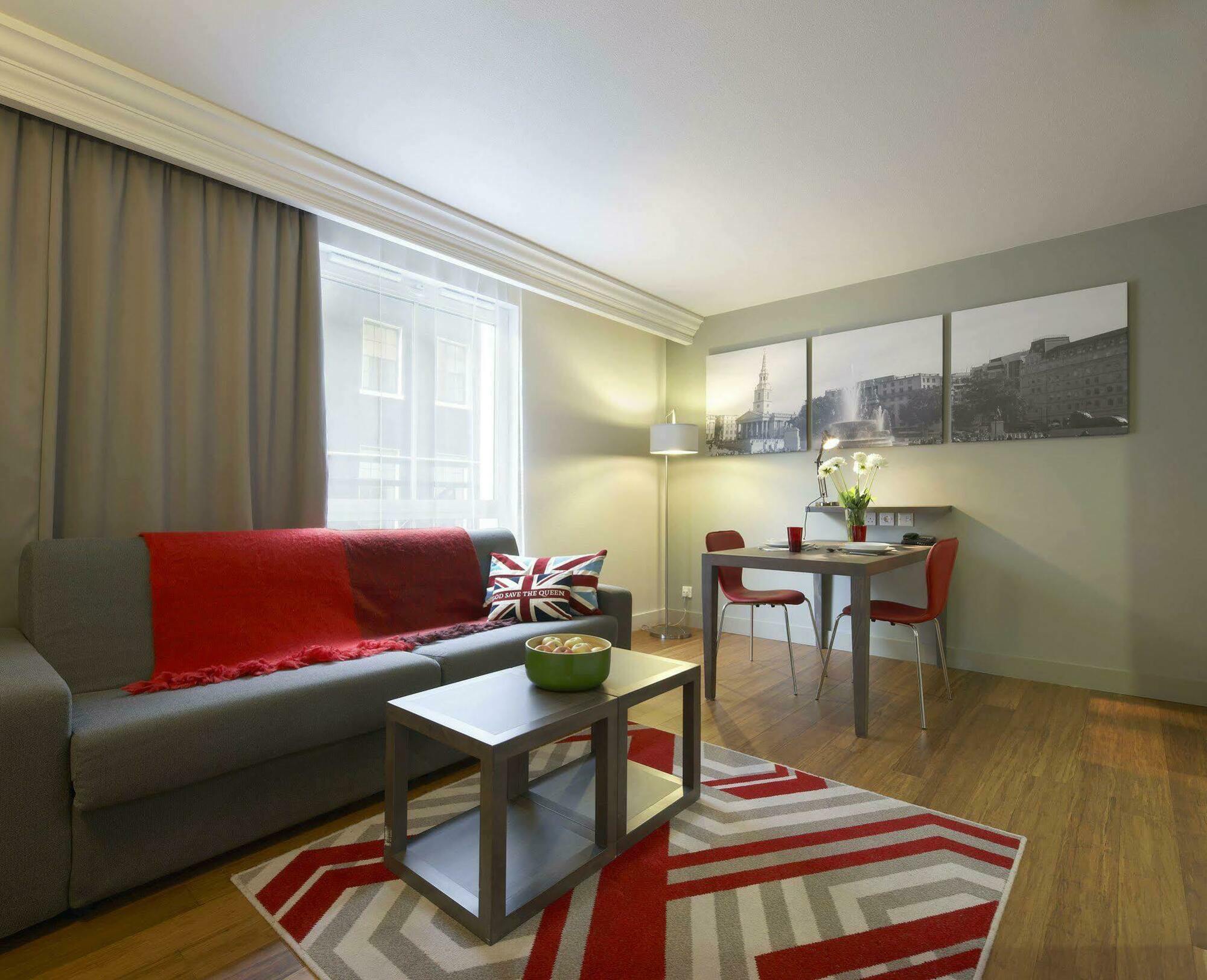 Citadines Trafalgar Square London Exterior photo